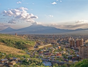 Arménie - pohled na horu Ararat